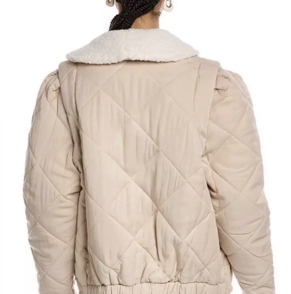 Blank NYC Women's Quilted Jacket Sherpa Collar Medium Beige EUC!! - Picture 4 of 8
